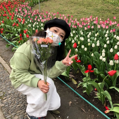 阳光点的女生微信头像
