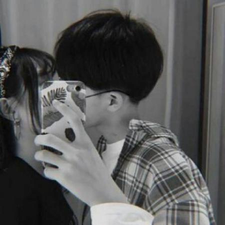 2025年最潮情侣头像一左一右双人图片