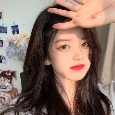 阳光点的女生微信头像