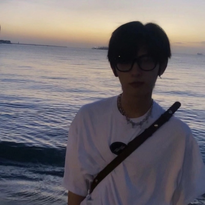 快手最火男生头像超清图片