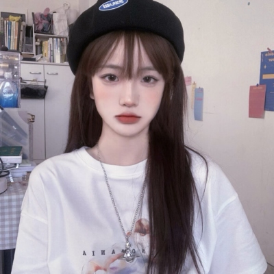 微信干净好看成熟的头像女生图片