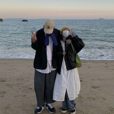 微信特别亲密的真人情侣头像图片