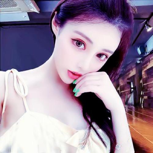 2025最新微信头像新款女生真人图片