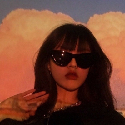 真人又丧又酷头像女生高清图片