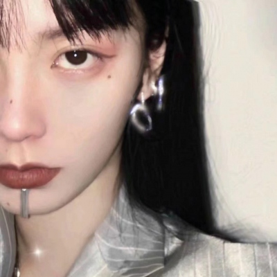 女生高清精致成熟内涵头像