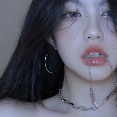 女生高清精致成熟内涵头像