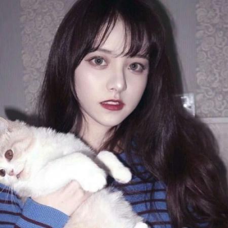 2025最潮最火头像女生高清图片