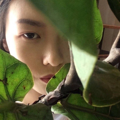 女生霸气真人很酷的头像