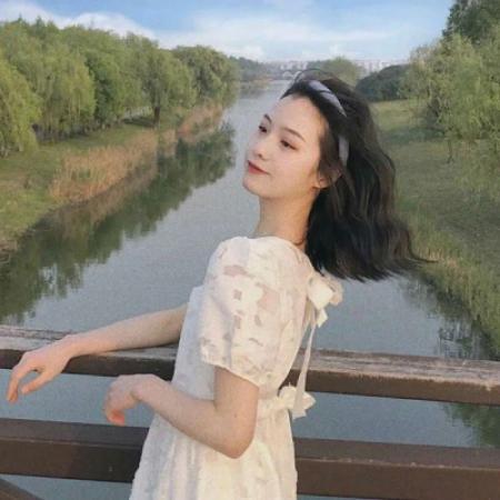 2025微信头像女生唯美小清新图片