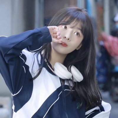 清新青春校园风女生头像图片