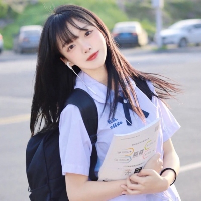 清新青春校园风女生头像图片