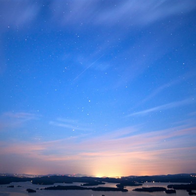唯美星空微信头像简约干净图片