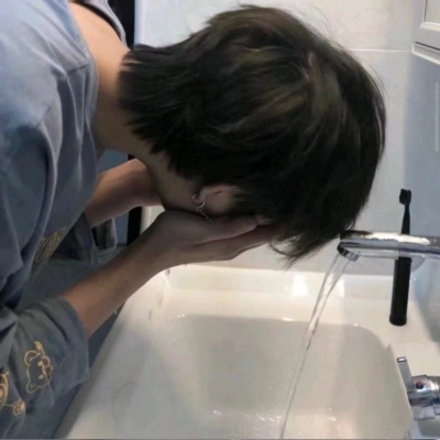 男生很拽很叼很冷的头像图片