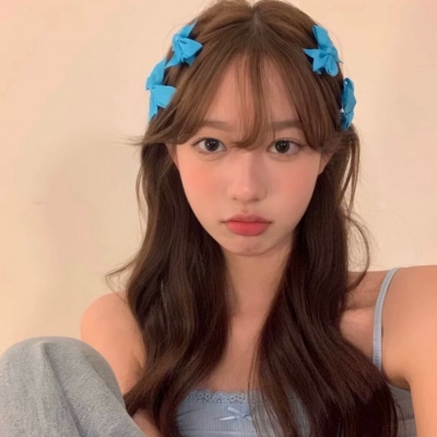 全网好看的真人女生头像图片