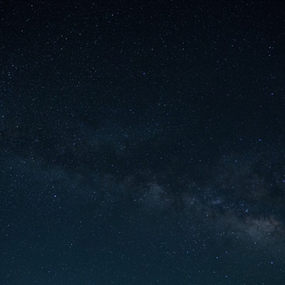 唯美星空微信头像简约干净图片