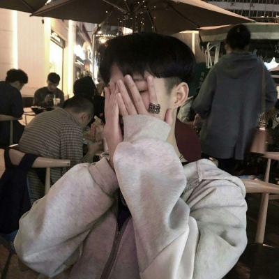 今年男生流行的qq头像帅气图片