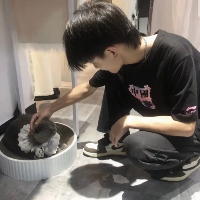 超帅小众ins风男头像图片