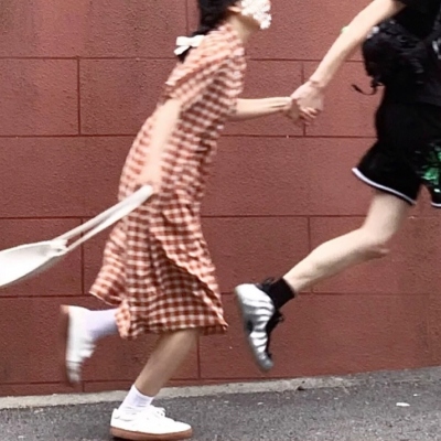 情侣头像好看超甜真人