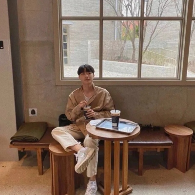 真人宝藏情侣头像一男一女图片