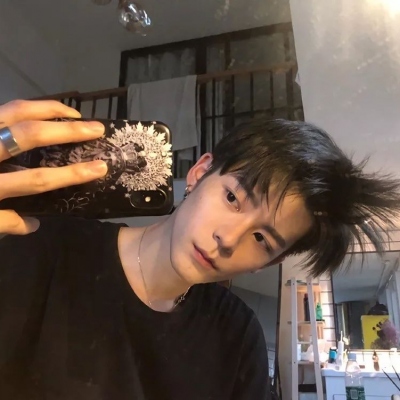 微信混网优质真人男头图片