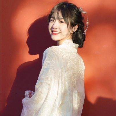 女生头像2025最火爆照片