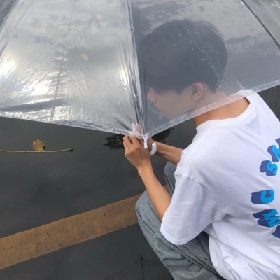 同一个男生头像多张帅气图片