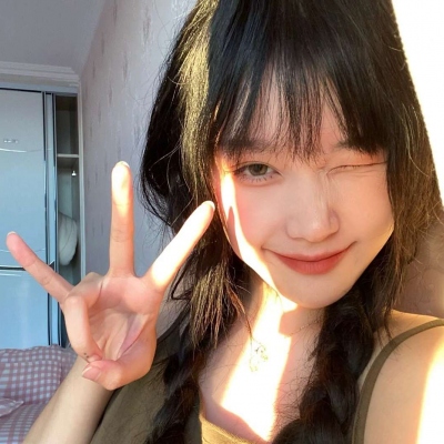 微信真人女生头像露脸可爱图片