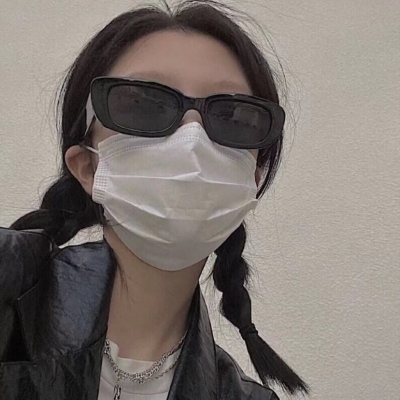 真人宝藏情侣头像一男一女图片