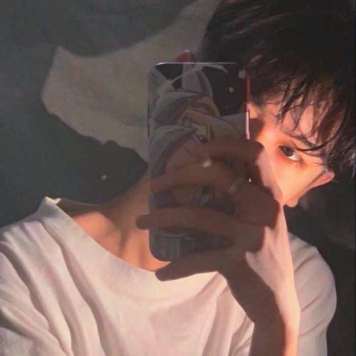 2025男生最好看qq头像图片