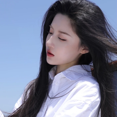 微信女生头像干净高级质感超仙图片