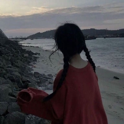 微信真人不明显高级情头一男一女图片