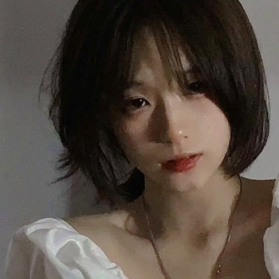 女生生活照真实头像真人