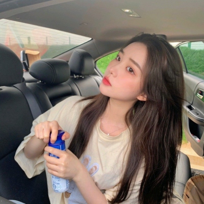 真人女生微信好看的头像图片