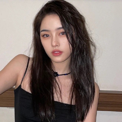 真人女生微信头像霸气时尚图片