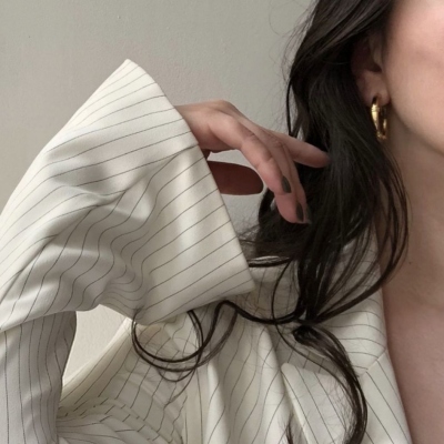 高质量女生头像部位不露脸高级图片