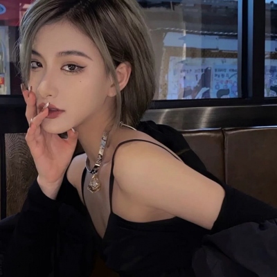 qq图像真人女生超火高清