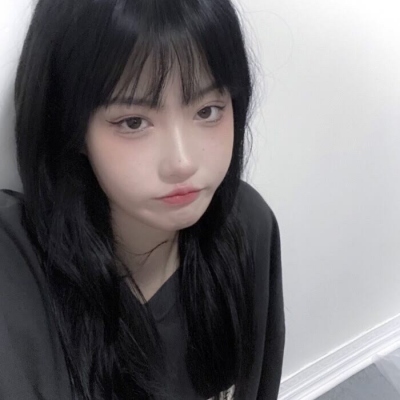 qq图像真人女生超火高清