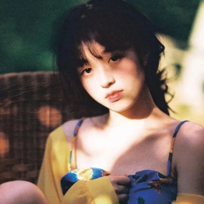微信复古港风女头像意境高清图片