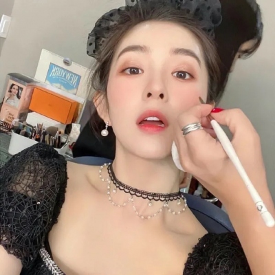 微信高级头像女冷淡风格图片