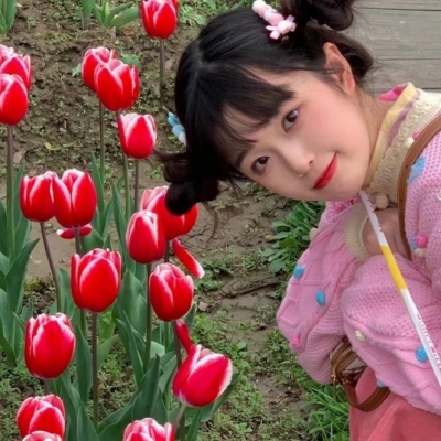 微信唯美头像带花女生图片