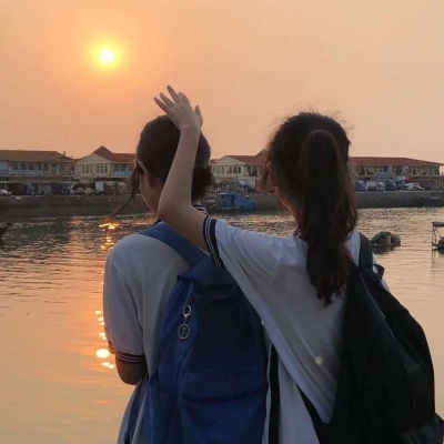 qq闺蜜真人图像