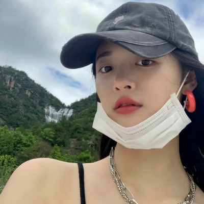 微信高级头像女冷淡风格图片
