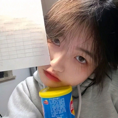 qq图像真人女生超火高清
