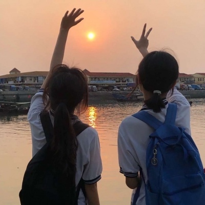 qq闺蜜真人图像