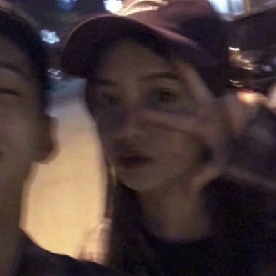 微信真人情侣头像一张图两个人