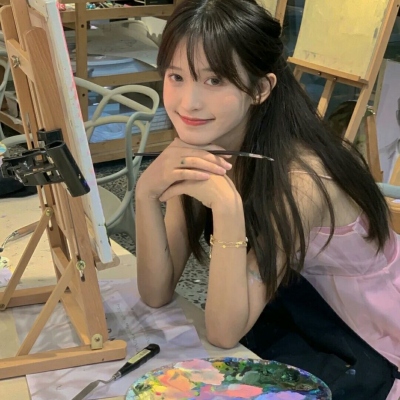 甜甜的美女同一个女生照片多张头像