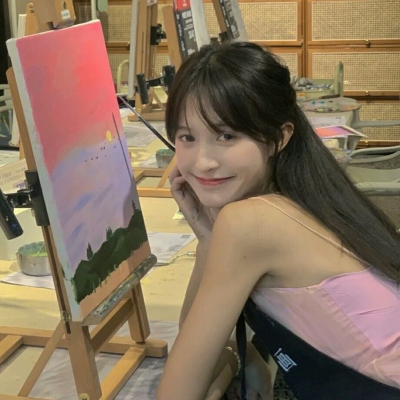 甜甜的美女同一个女生照片多张头像
