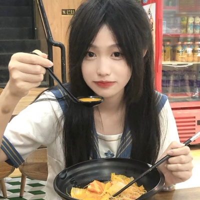 本人头像女自然真实