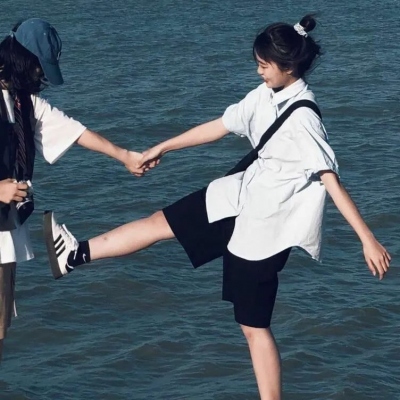 qq闺蜜真人图像