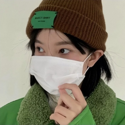 微信真人酷酷拽拽的女生头像图片